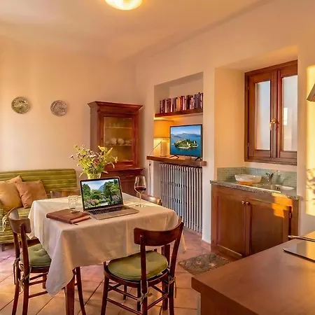 Casa Riale 4 * סטרסה