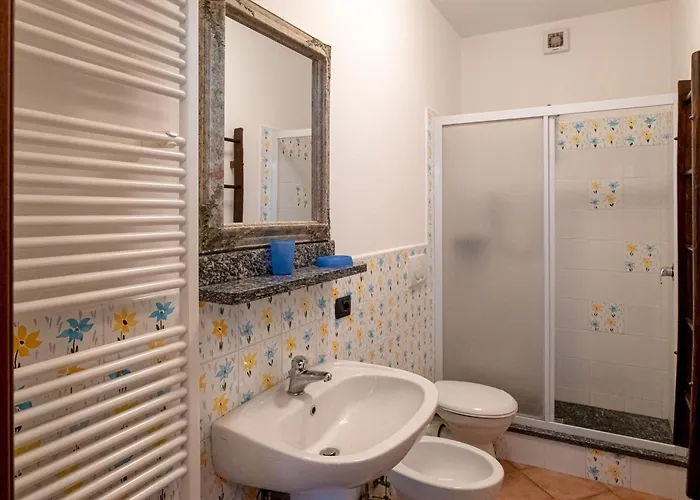 Casa Riale 4 דירה *